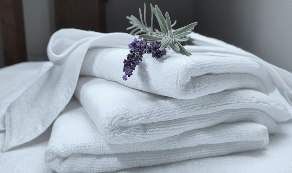 ręcznik hotelowy biały